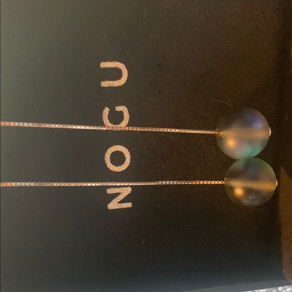 Elegant Black Drop Earrings - Picture 4 of 4